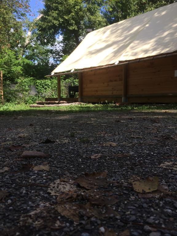Camping Les Grillons Embrun Bagian luar foto