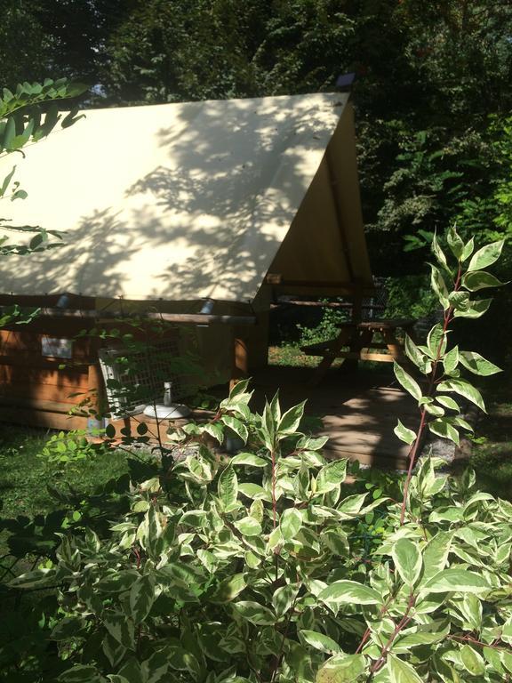 Camping Les Grillons Embrun Bagian luar foto